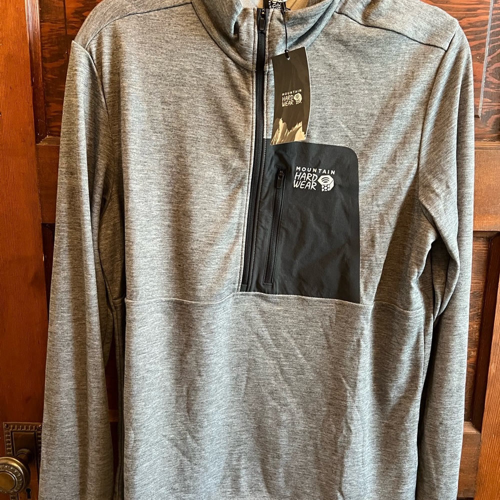 Mountain Hardwear Rogue Pursuit Gray 1/2 Zip Pullover - BRAND NEW!